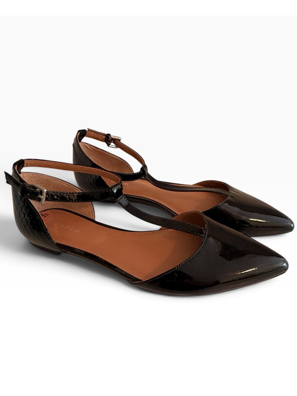 Calvin Klein Black Patent Leather Pointed-Toe T-Strap "Ghita"Flats 7.5